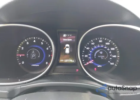 2013 Hyundai Santa Fe Sport 2.0T z USA, uszkodzony, nr VIN 5XYZU3LA0DG088856